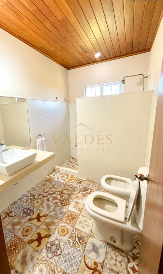 Chacra ID.5024 - Chacra 24.779 m2 con Challet de 425m2 en Zona Residencial 