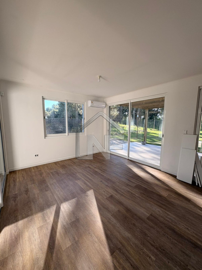 Casa ID.78 - Casa a Estrenar Jardines de Cordoba sobre Avenida 3 Dorimtorios