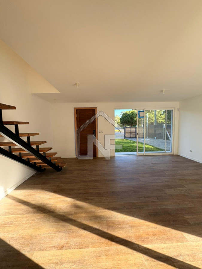 Casa ID.78 - Casa a Estrenar Jardines de Cordoba sobre Avenida 3 Dorimtorios