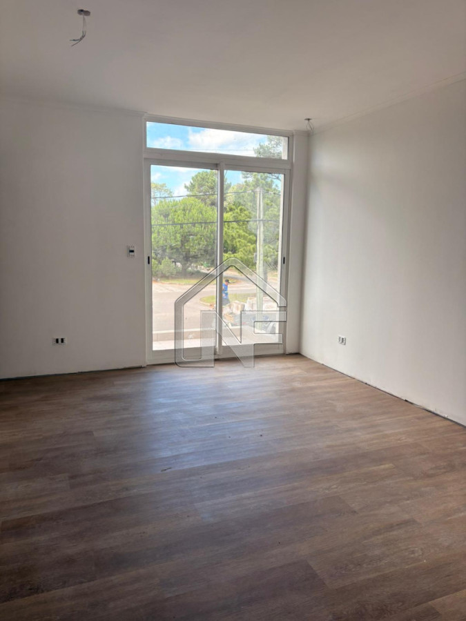 Casa ID.78 - Casa a Estrenar Jardines de Cordoba sobre Avenida 3 Dorimtorios