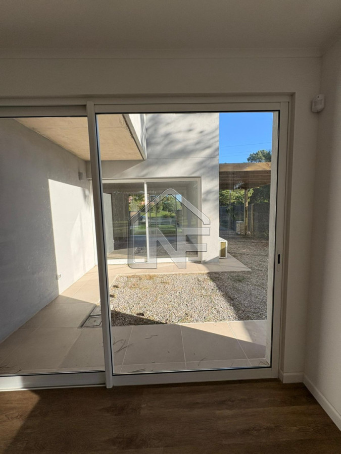 Casa ID.78 - Casa a Estrenar Jardines de Cordoba sobre Avenida 3 Dorimtorios