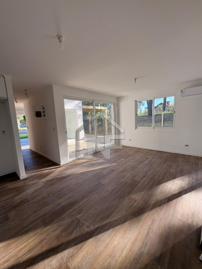 Casa ID.78 - Casa a Estrenar Jardines de Cordoba sobre Avenida 3 Dorimtorios
