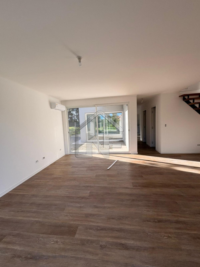 Casa ID.78 - Casa a Estrenar Jardines de Cordoba sobre Avenida 3 Dorimtorios