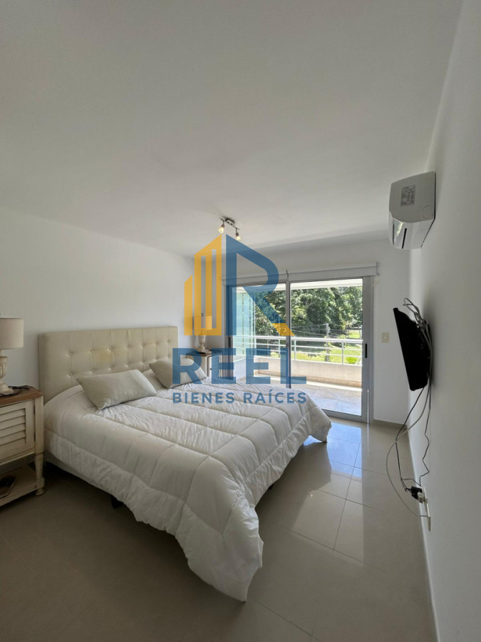 Apartamento ID.256 - Penthouse 22 Brava 2 dormitorios 2 baños gran terraza 100m2