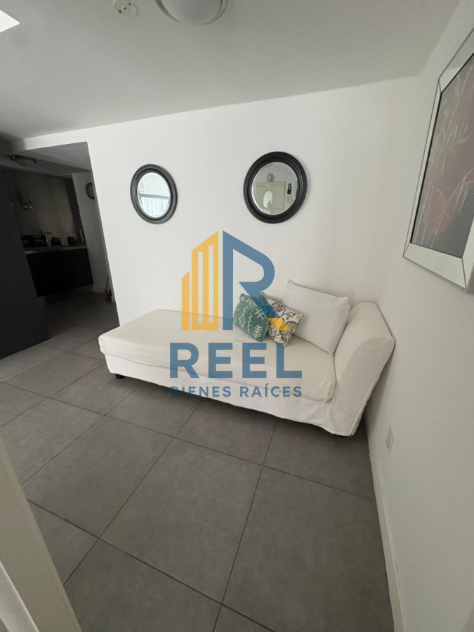 Apartamento ID.240 - 1 Dormitorio de lujo Frente Punta a Shopping servicio Playa
