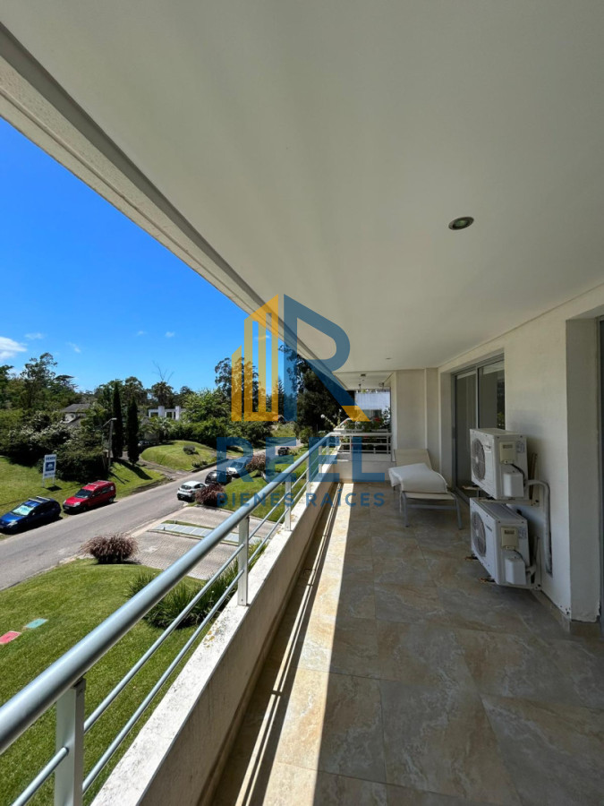 Apartamento ID.256 - Penthouse 22 Brava 2 dormitorios 2 baños gran terraza 100m2