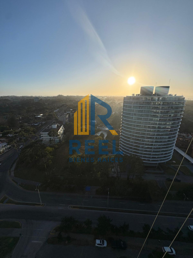 Apartamento ID.547 - Apartamento de Lujo 3 Dormitorios 3 baños piso alto vistas