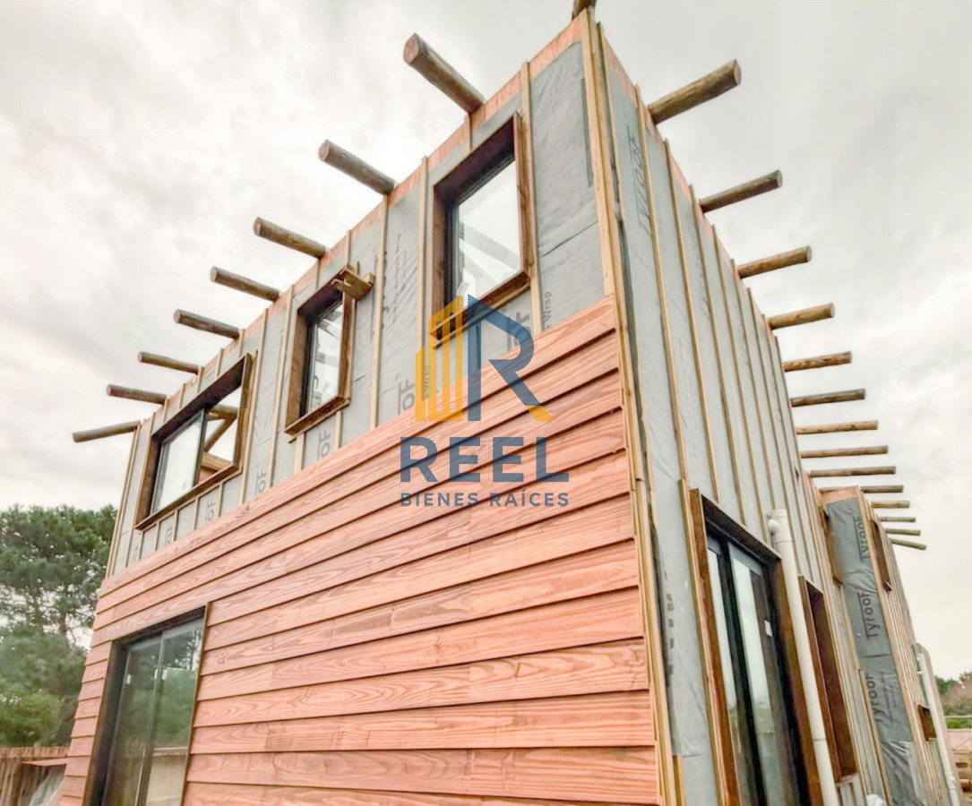 Casa ID.571 - Casa de 3 dormitorios más servicio y playroom con piscina privada en José Ignacio
