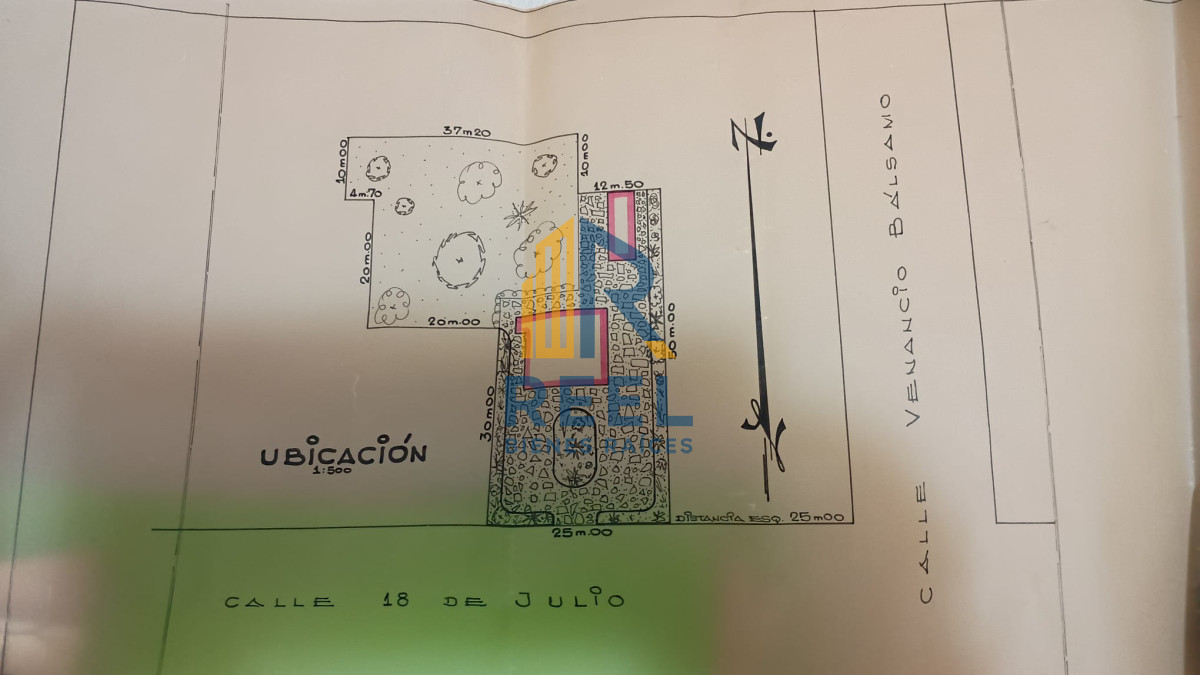 Casa ID.167 - Chalet de 300m2 con terreno de 2020m2 en 18 Julio Paso de los Toros