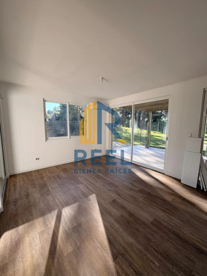 Casa ID.257 - Casa a Estrenar Jardines de Cordoba sobre Avenida 3 Dorimtorios