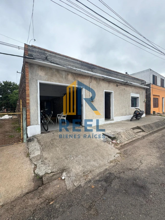 Casa ID.554 - Casa en Venta paso de los toros Frente Plaza de Deportes