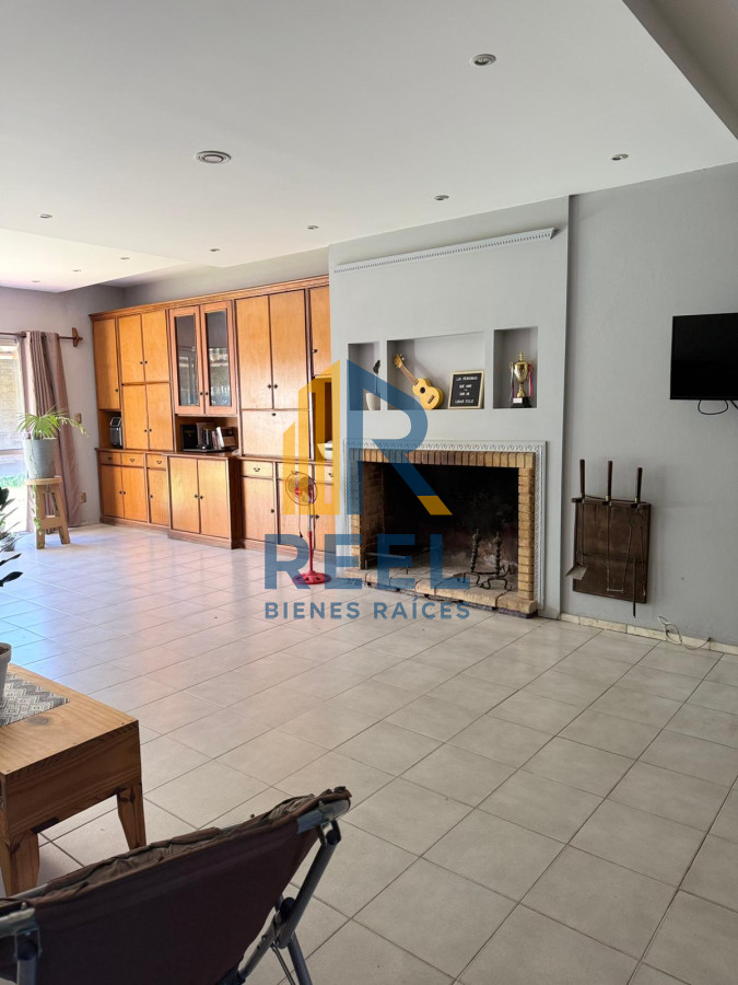 Casa ID.220 - Casa 4 dormitorios 3 baños Paysandu centro