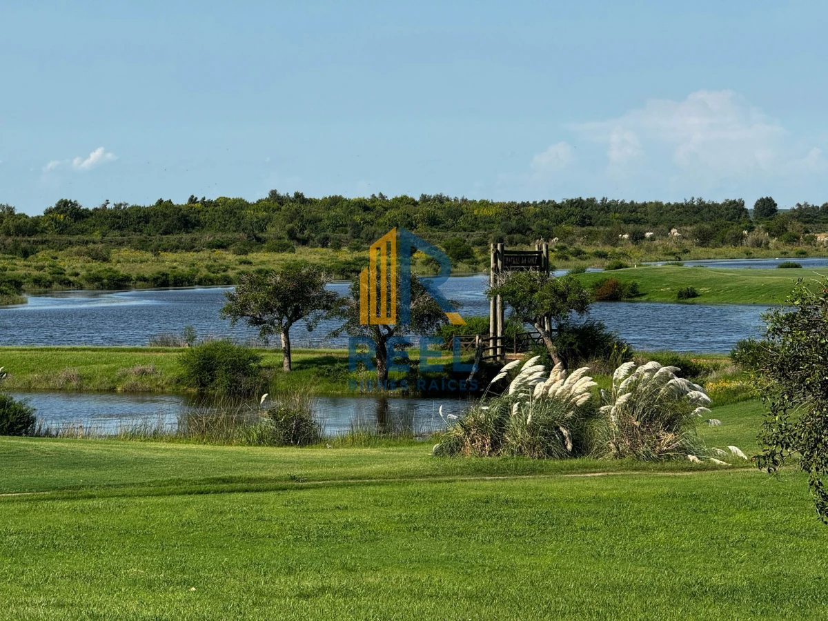 Casa ID.218 - 🏡 Propiedad Exclusiva en Carmelo Golf & Resort