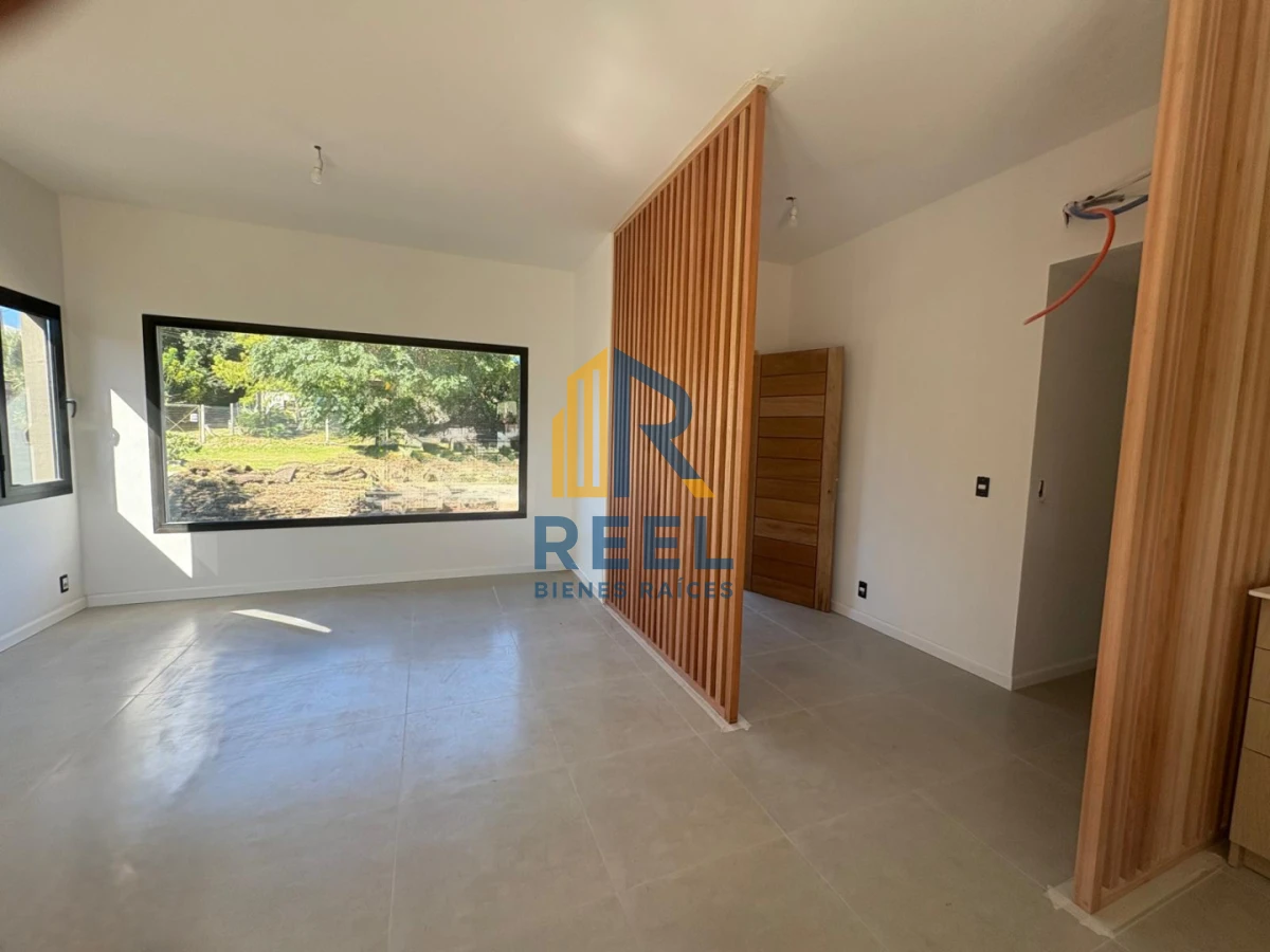 Casa ID.535 - Casa a Estrenar en Padron único en Pinares 3 Dormitorios con Aires y Barbacoa