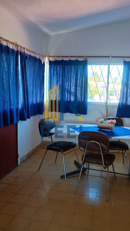 Casa ID.167 - Chalet de 300m2 con terreno de 2020m2 en 18 Julio Paso de los Toros