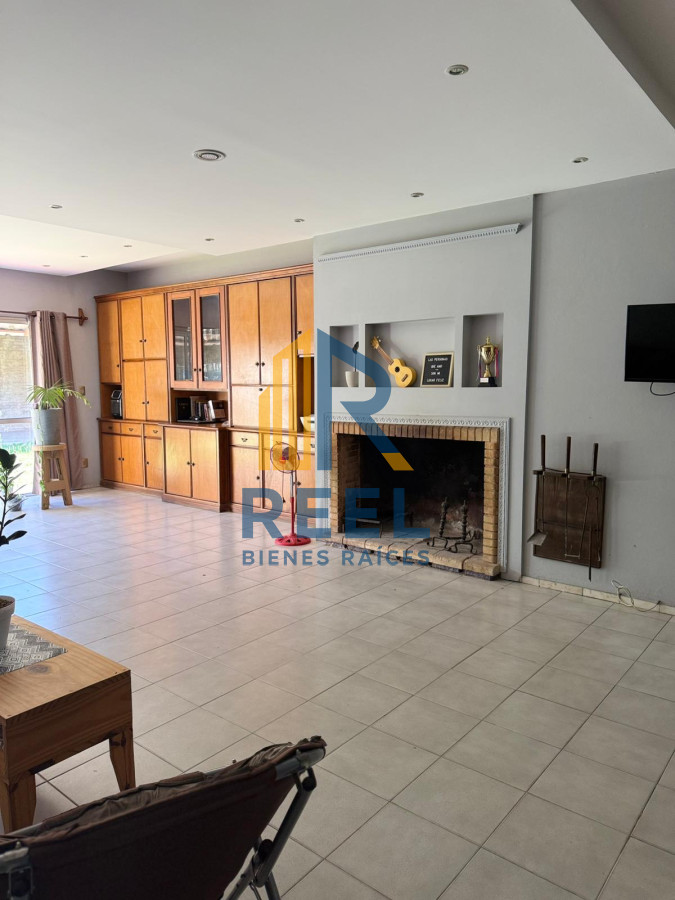 Casa ID.220 - Casa 4 dormitorios 3 baños Paysandu centro