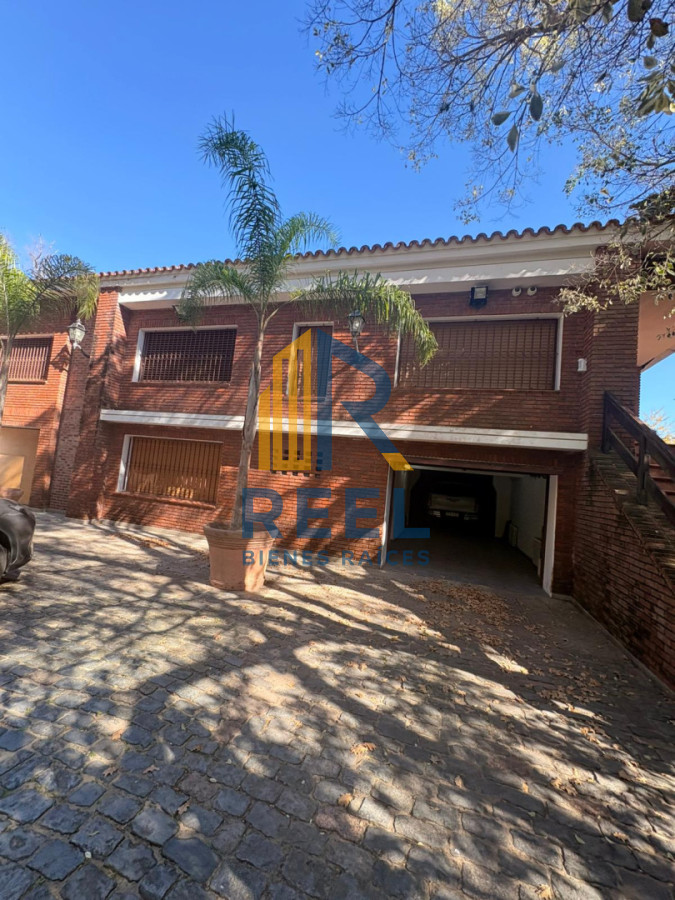 Casa ID.553 - Chacra en el Corazon de Solanas 707 m2 construidos 11.203 m2 de Terreno