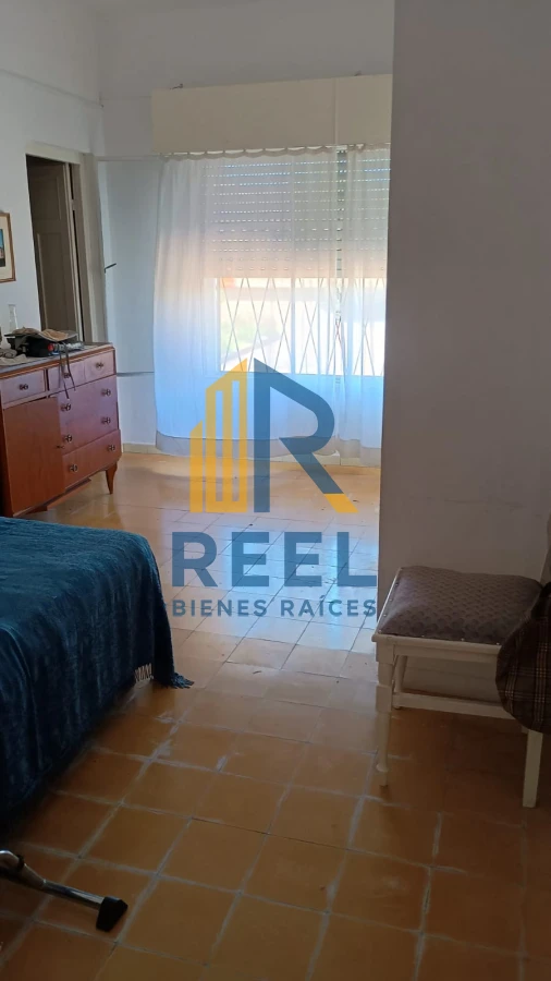 Casa ID.167 - Chalet de 300m2 con terreno de 2020m2 en 18 Julio Paso de los Toros