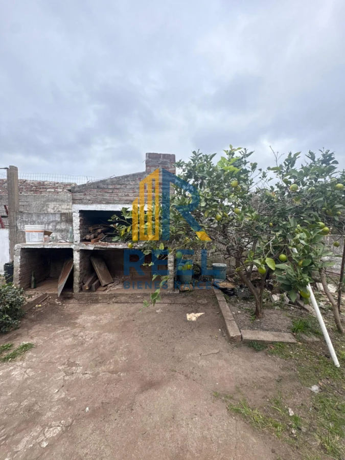 Casa ID.554 - Casa en Venta paso de los toros Frente Plaza de Deportes