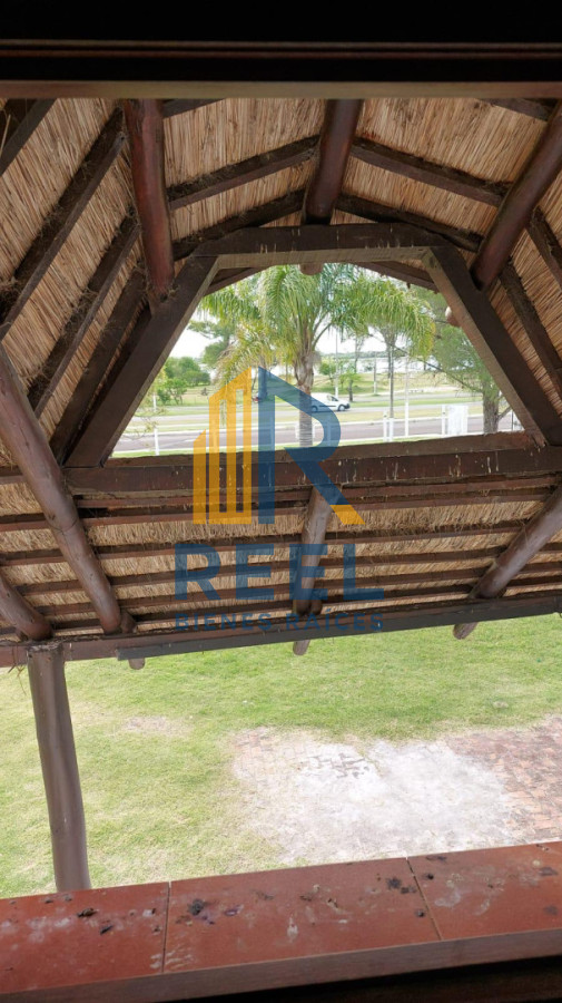 Casa ID.338 - Casa tipo Chalet frente al rio 
