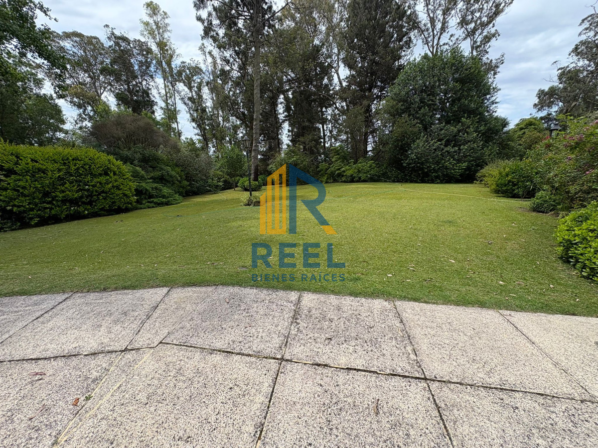 Casa ID.215 - Chalet en Tenis Ranch en Alquiler Anual 3200 usd 