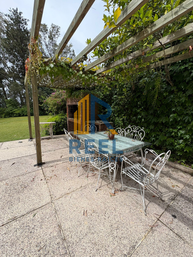 Casa ID.215 - Chalet en Tenis Ranch en Alquiler Anual 3200 usd 