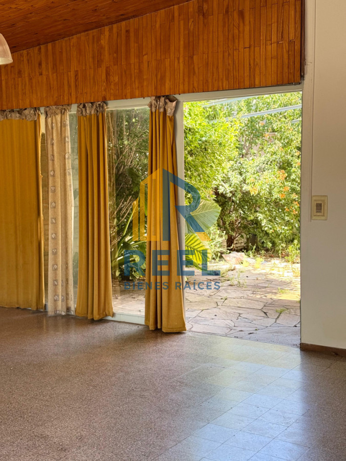 Casa ID.219 - Casa 4 dormitorios 2 baños Paysandu