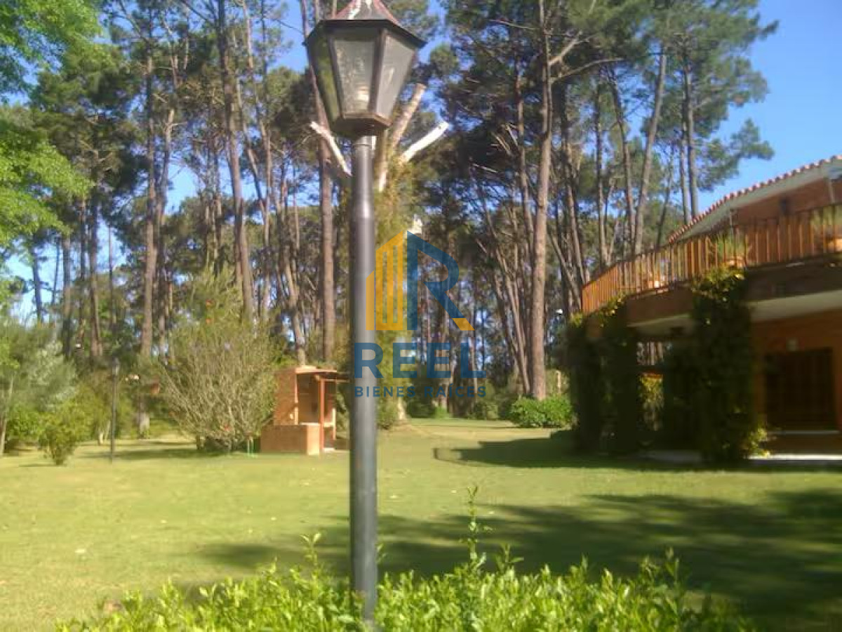 Casa ID.215 - Chalet en Tenis Ranch en Alquiler Anual 3200 usd 