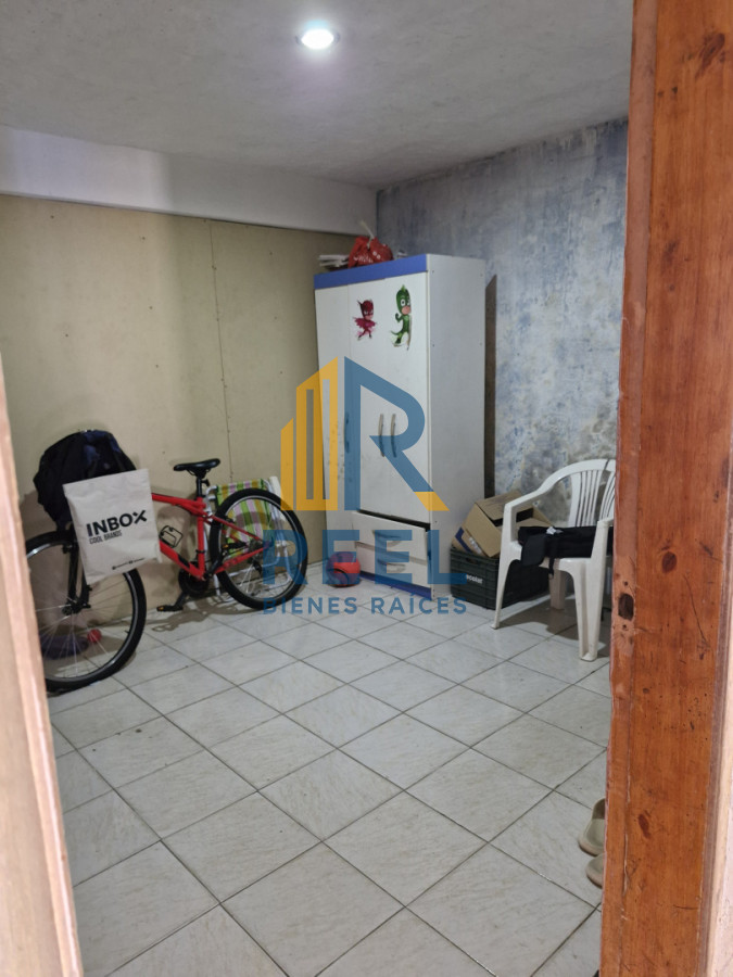 Casa ID.182 - casa 3 dormitorio 1 baño y apartamento en frente