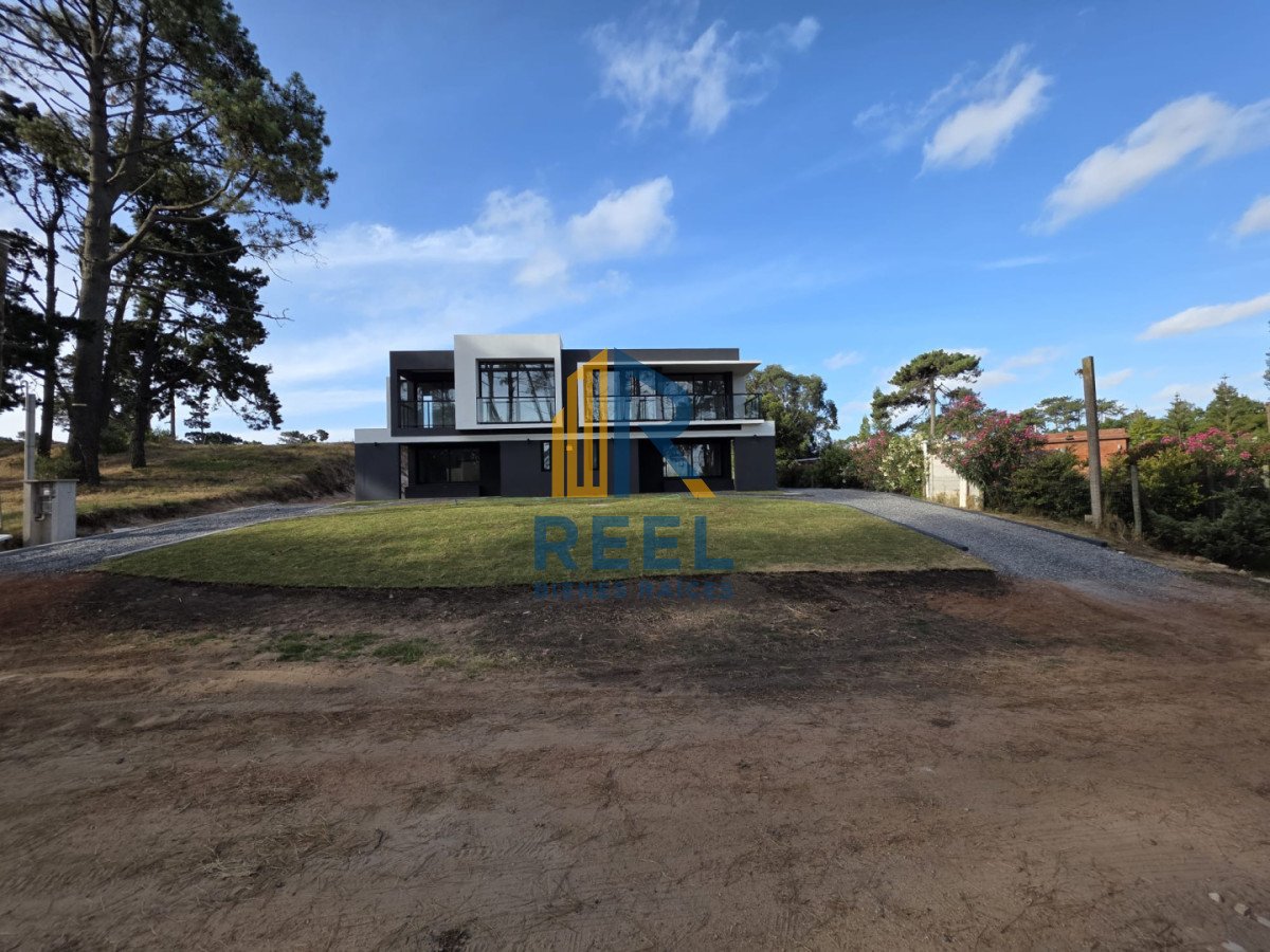 Casa ID.251 - Casa a estrenar 3 Dorimtorios 100mt Mar 40 playa mansa