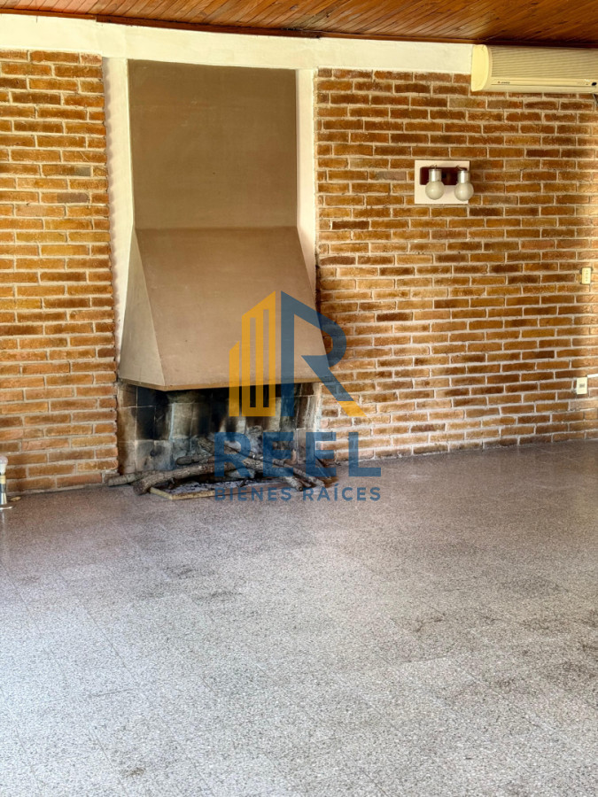 Casa ID.219 - Casa 4 dormitorios 2 baños Paysandu