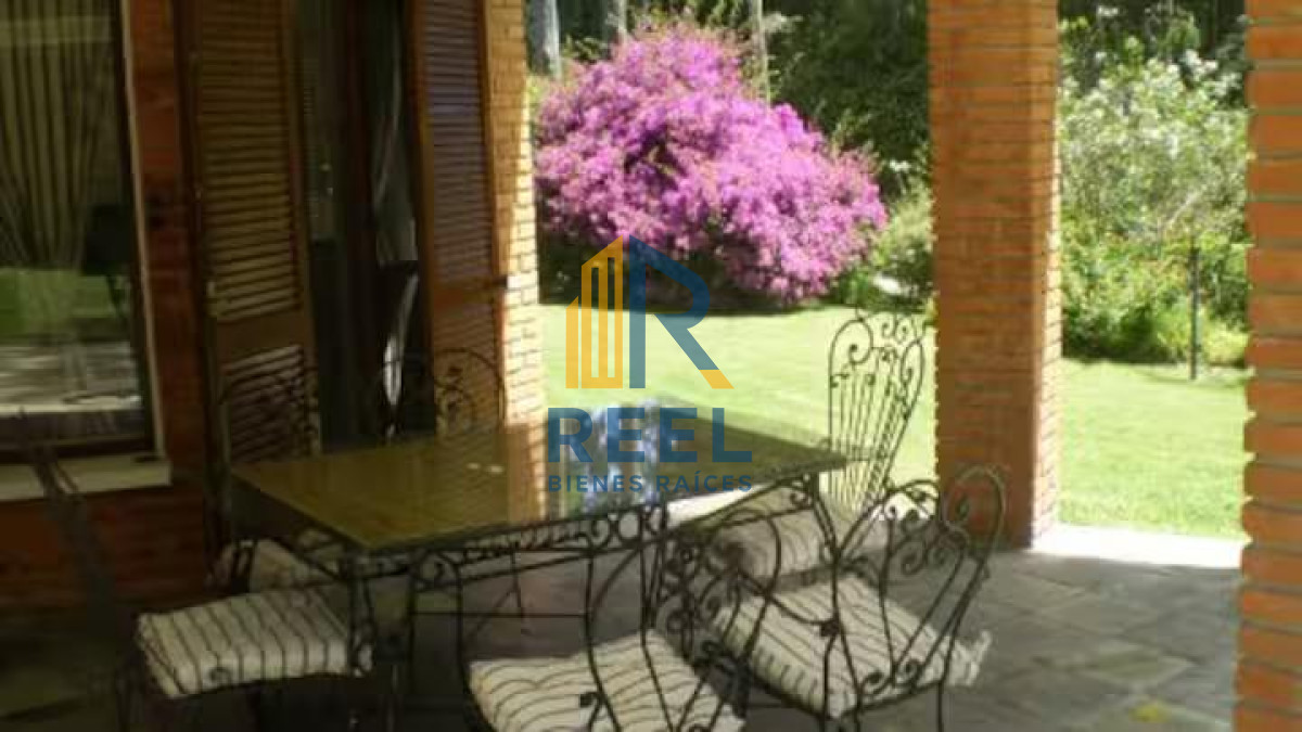 Casa ID.215 - Chalet en Tenis Ranch en Alquiler Anual 3200 usd 