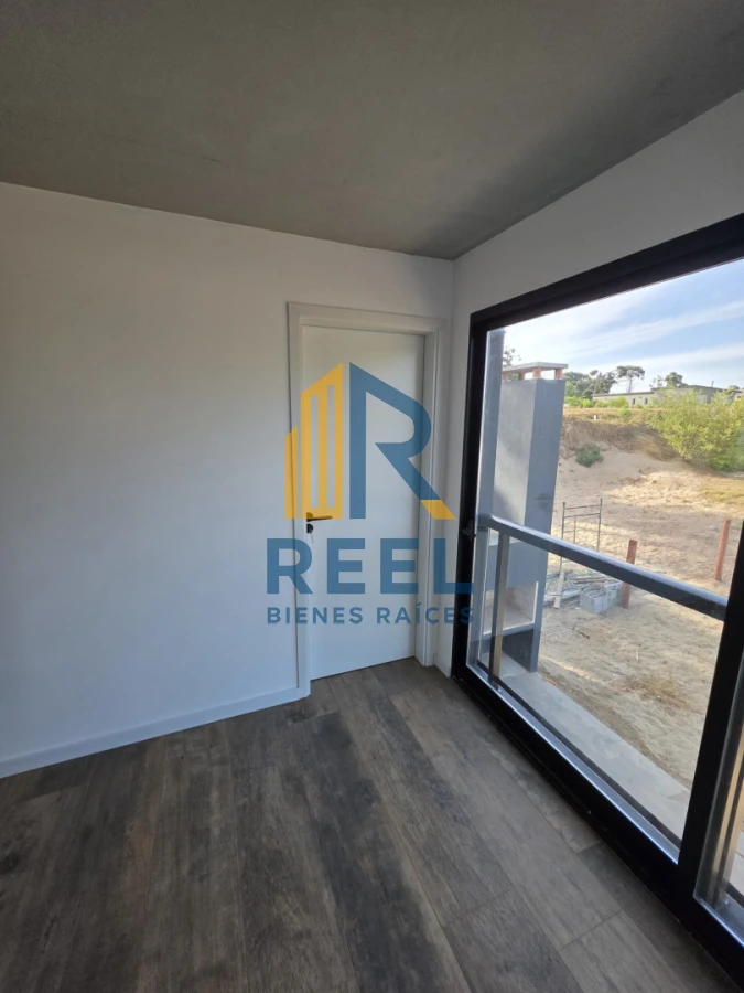 Casa ID.251 - Casa a estrenar 3 Dorimtorios 100mt Mar 40 playa mansa