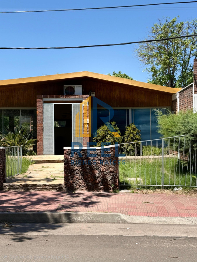 Casa ID.219 - Casa 4 dormitorios 2 baños Paysandu