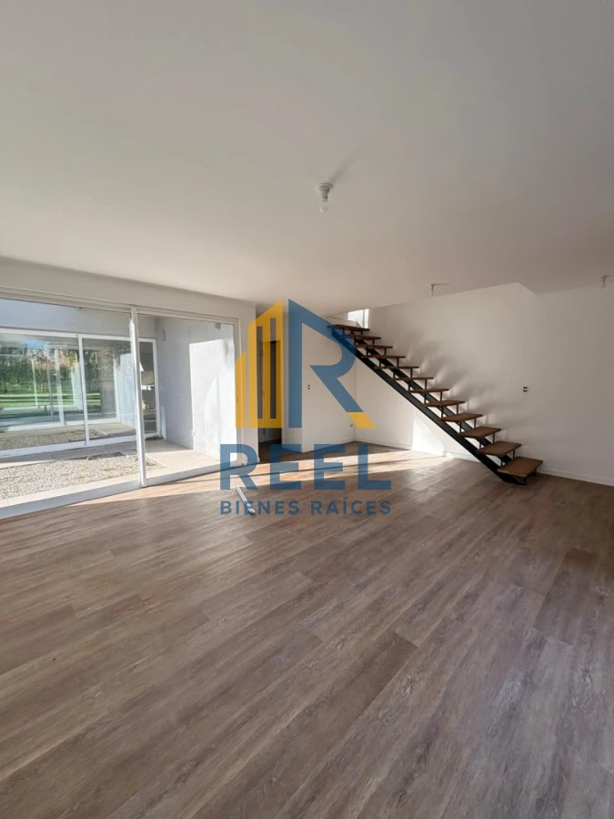 Casa ID.257 - Casa a Estrenar Jardines de Cordoba sobre Avenida 3 Dorimtorios