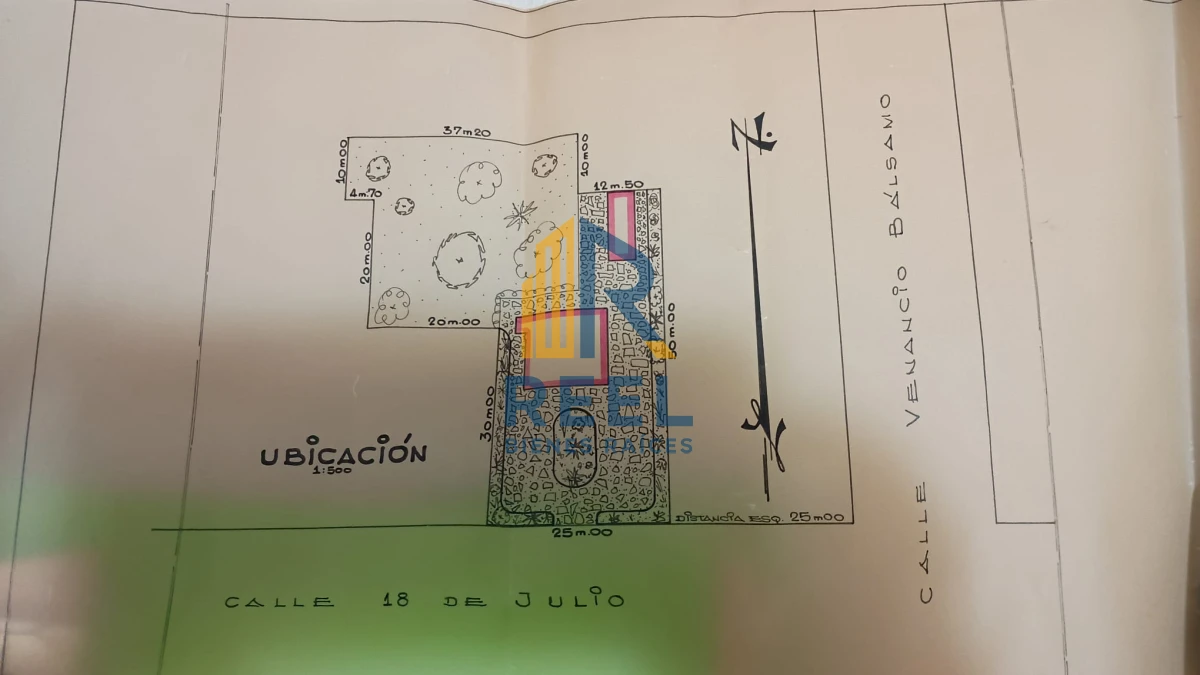 Casa ID.167 - Chalet de 300m2 con terreno de 2020m2 en 18 Julio Paso de los Toros
