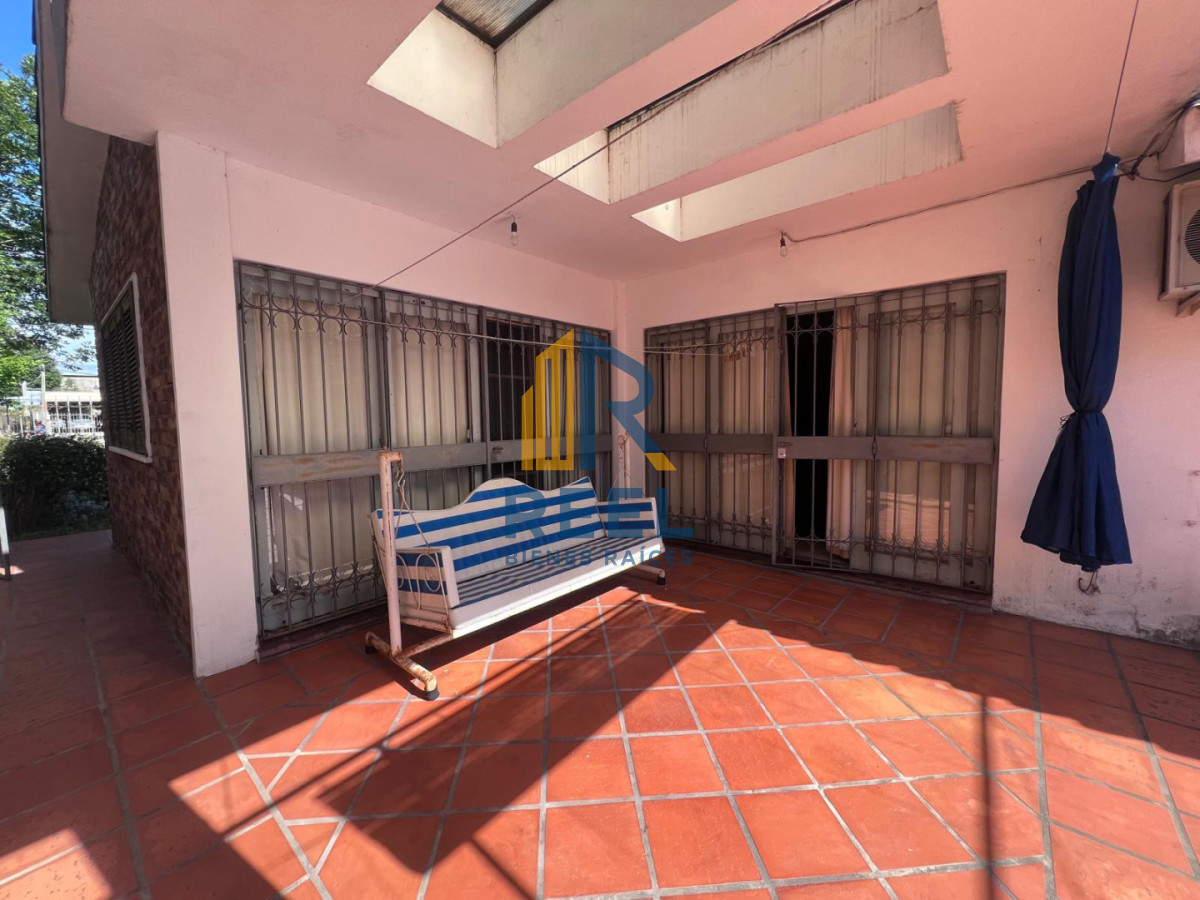 Casa ID.525 - Casa 3 dormitorios sobre avenida en Paysandu