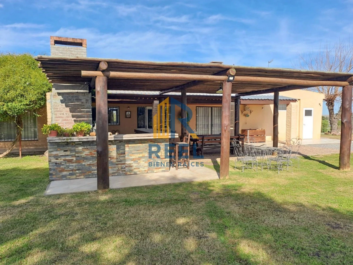 Chacra ID.139 - Chacra 24.779 m2 con Challet de 425m2 en Zona Residencial 