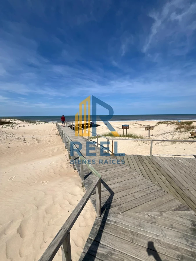 Terreno ID.166 - Terreno ESQUINA la Serena LA PALOMA