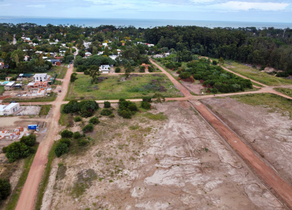 Terrenos en Jardines de Pinares | Últimos lotes aptos para PH | Playa Mansa