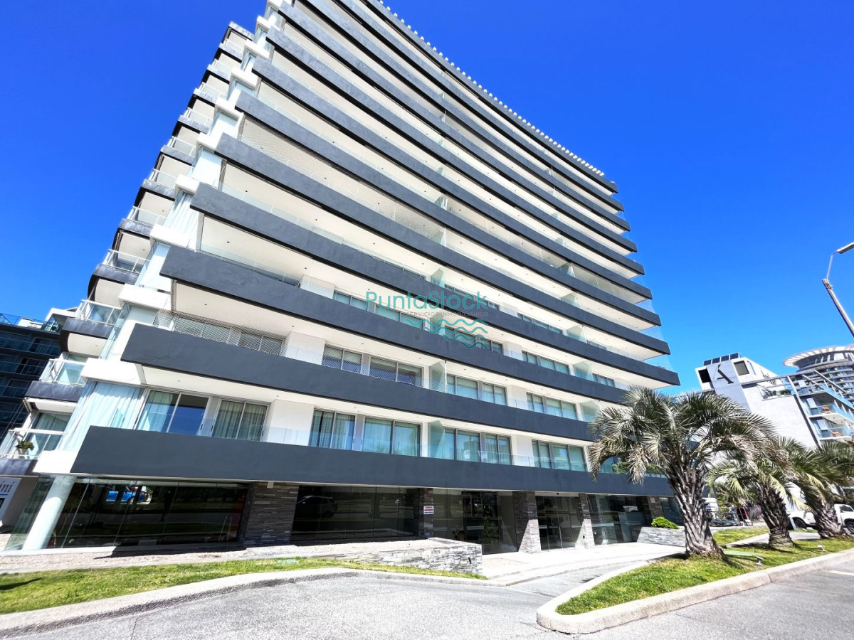 Venta de Apartamento 3 Dormitorios en Playa Mansa, Torre del Mar, Punta del Este - PSK2868A