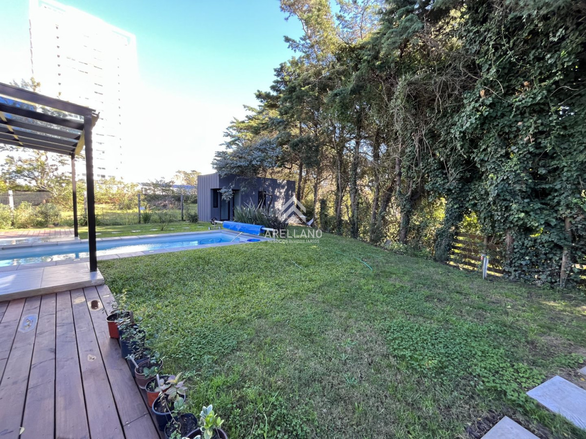 Casa ID.6194 - Venta casa 3 Dormitorios en Lugano, Punta del Este