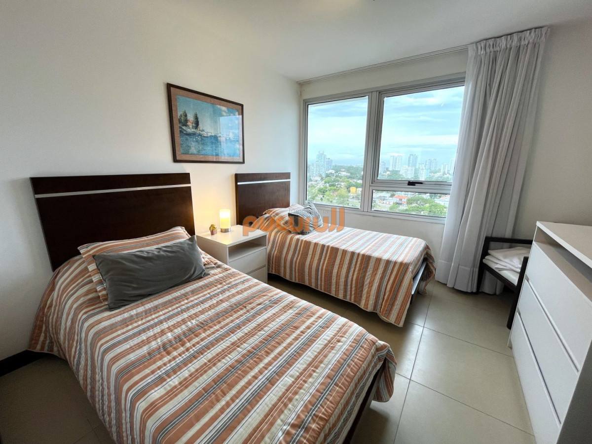 Apartamento ID.2764 - Apartamento en Venta 2 dormitorios Playa Mansa, Edificio Gala Tower