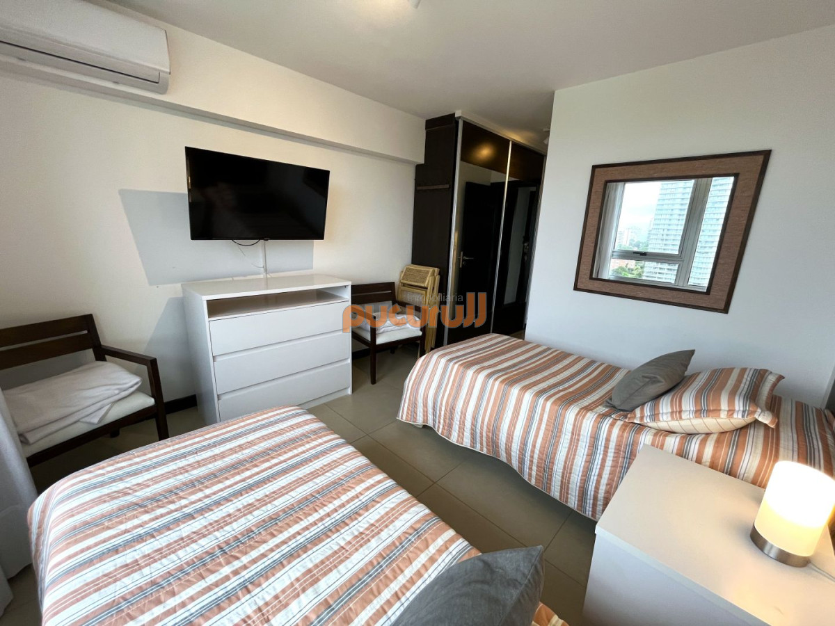 Apartamento ID.2764 - Apartamento en Venta 2 dormitorios Playa Mansa, Edificio Gala Tower