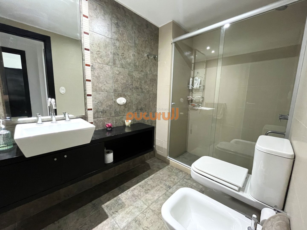 Apartamento ID.2764 - Apartamento en Venta 2 dormitorios Playa Mansa, Edificio Gala Tower