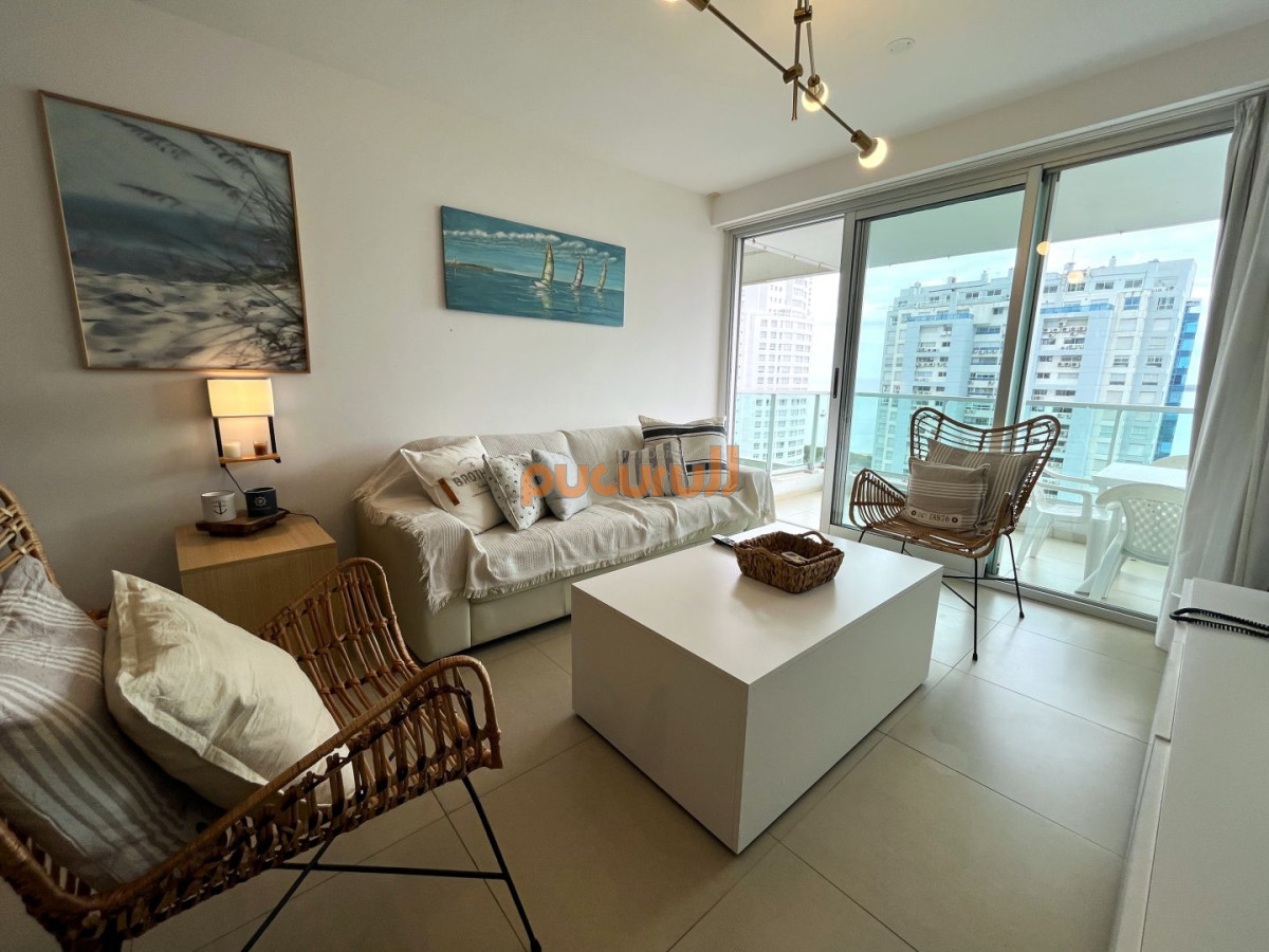 Apartamento ID.2764 - Apartamento en Venta 2 dormitorios Playa Mansa, Edificio Gala Tower