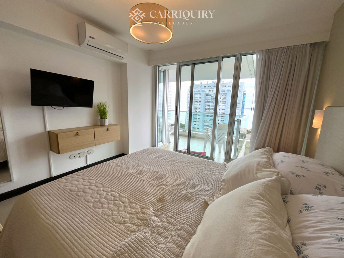 Apartamento ID.10351 - Apartamento en Venta 2 dormitorios Playa Mansa, Edificio Gala Tower