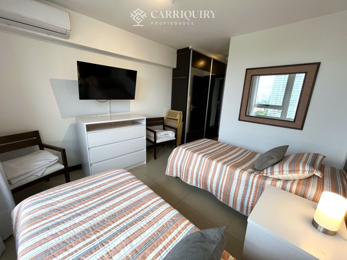 Apartamento ID.10351 - Apartamento en Venta 2 dormitorios Playa Mansa, Edificio Gala Tower
