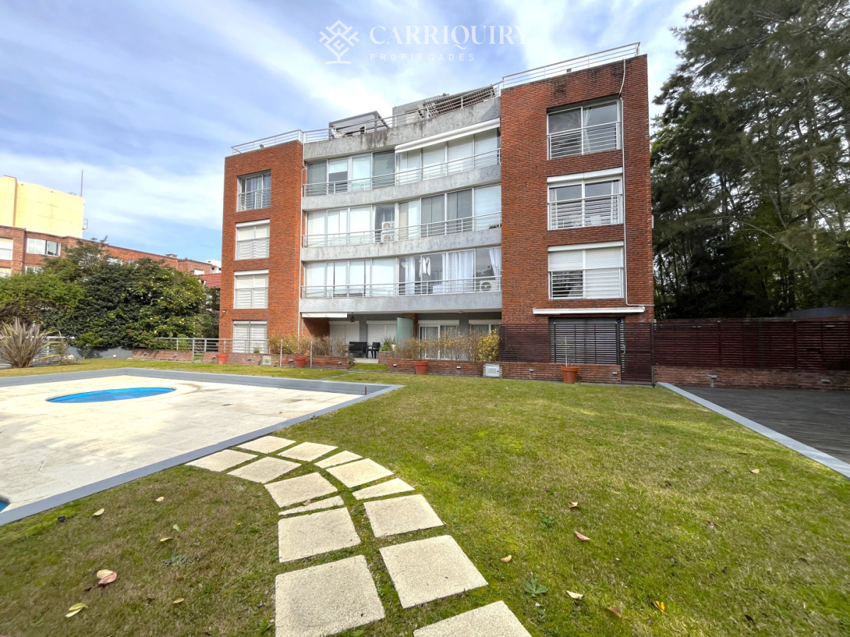 Apartamento ID.10350 - Venta de Apartamento con 2 dormitorios y parrillero propio en Aidy Grill, Punta del Este