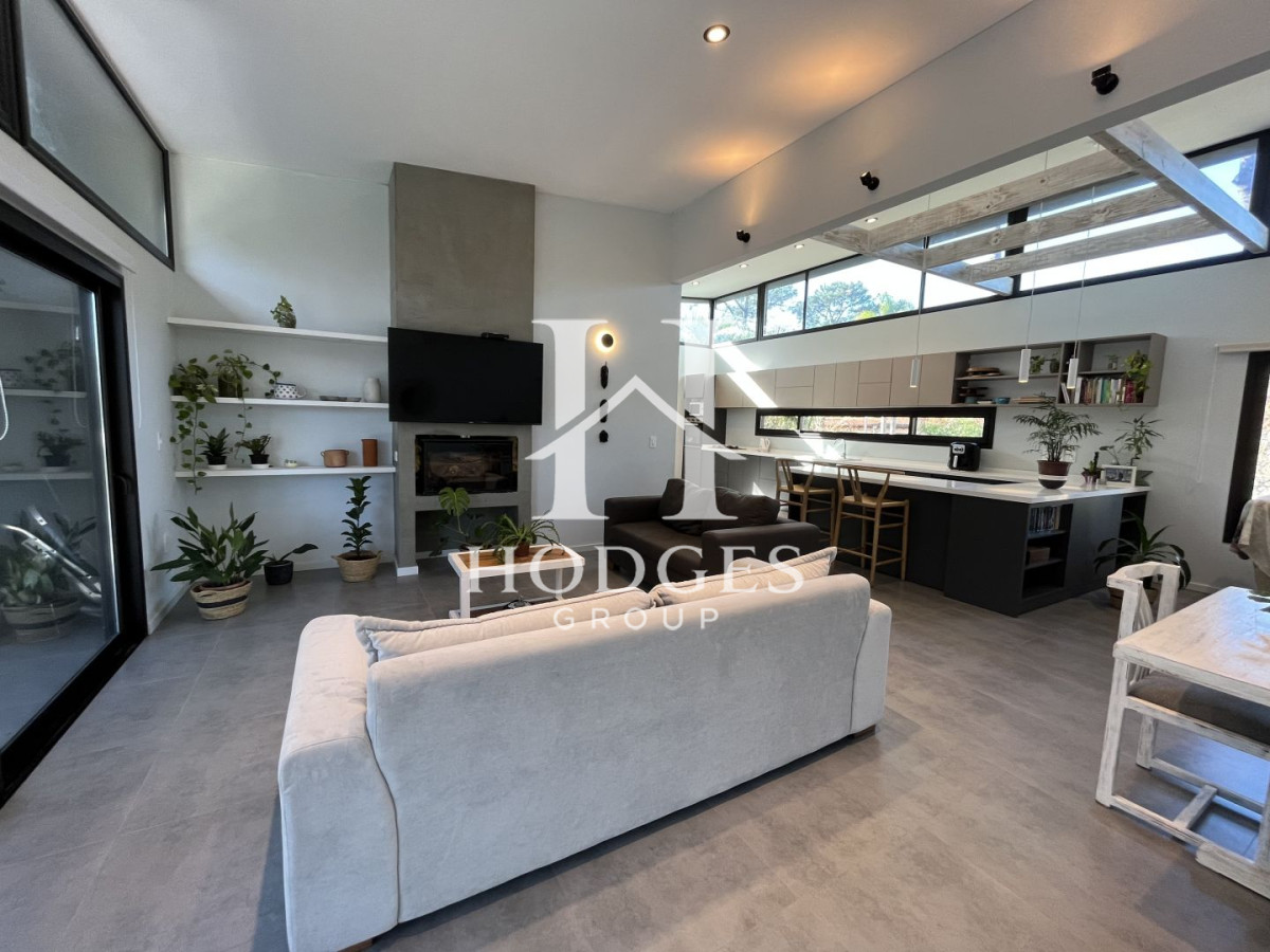 Casa ID.81 - Casa en venta con 3 Dormitorios en Lugano, Punta del Este